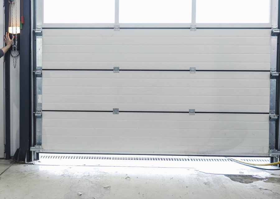 Garage-door work by Local Garage Door Pros in Philadelphia, PA