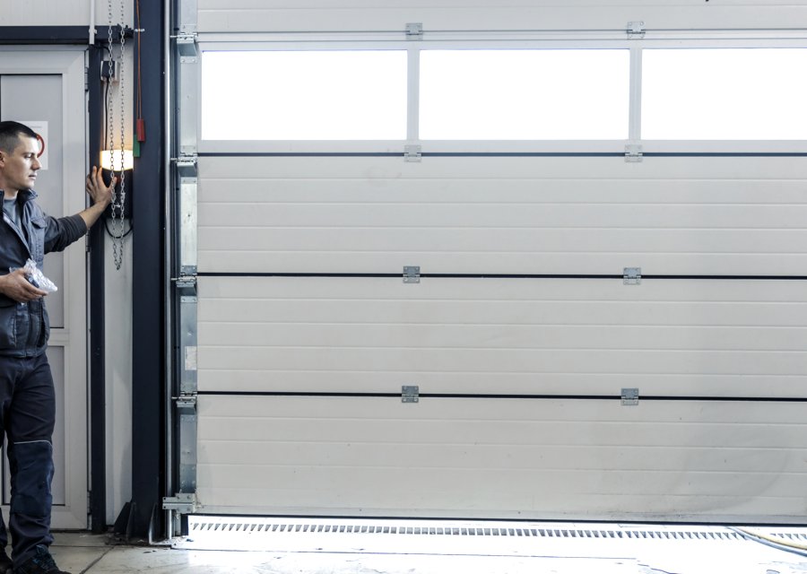 Garage-door work by Everest Garage Doors in Tucson, AZ