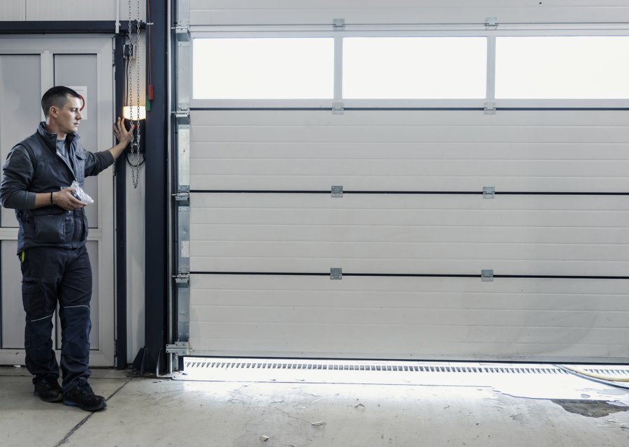Garage-door work by Jelly's Garage Door in Oviedo, FL