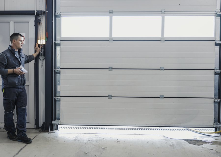 Garage-door work by Roscoe Garage Doors in Fishers, IN