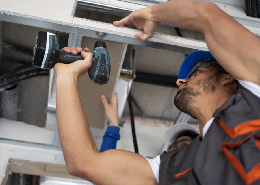 Garage-door work by Everest Garage Doors in Tucson, AZ