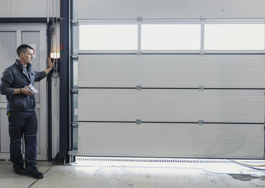 Garage-door work by R & R Garage Doors in Ukiah, CA