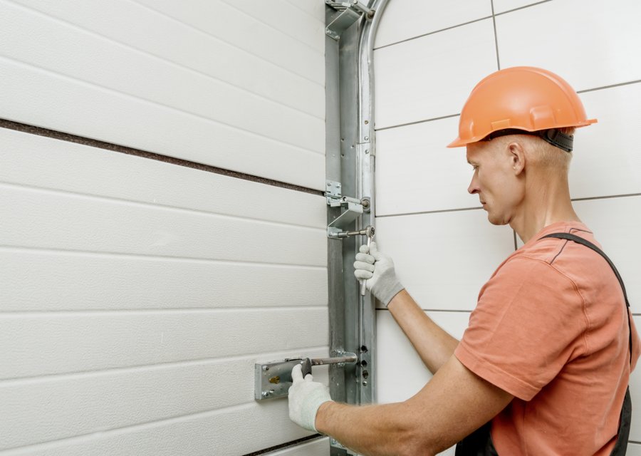 Garage-door work by High Quality Garage Doors in Beverly Hills, CA