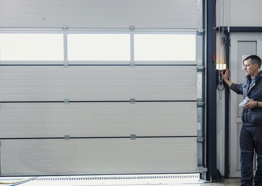 Garage-door work by Best Bros Garage Doors in Fort Lauderdale, FL