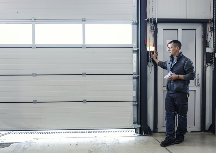 Garage-door work by Sioux Garage Door in Silver City, NM