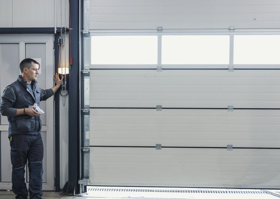 Garage-door work by Advance Garage Door Repair in Los Angeles, CA
