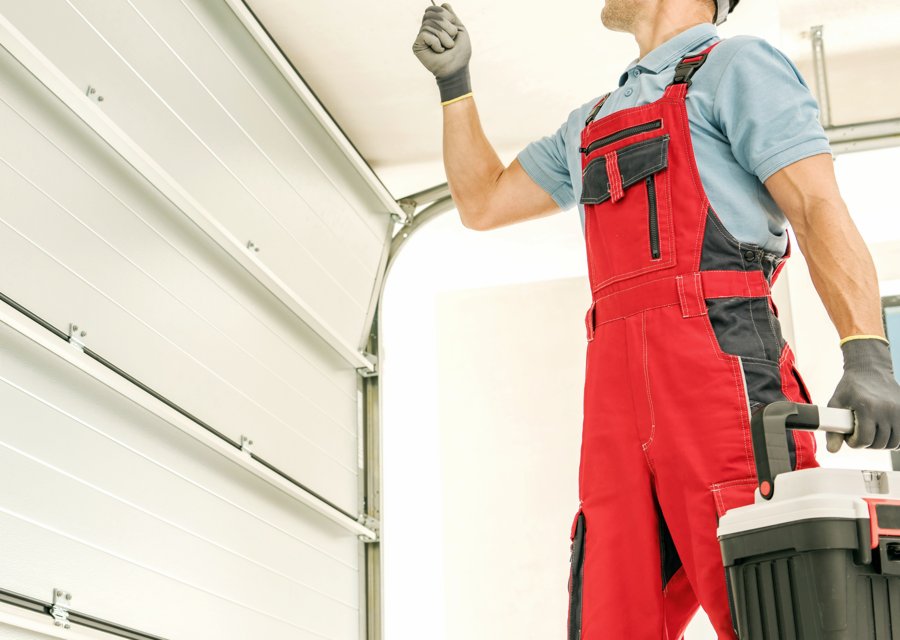 Garage-door work by Cox Garage Doors in Jacksonville, FL
