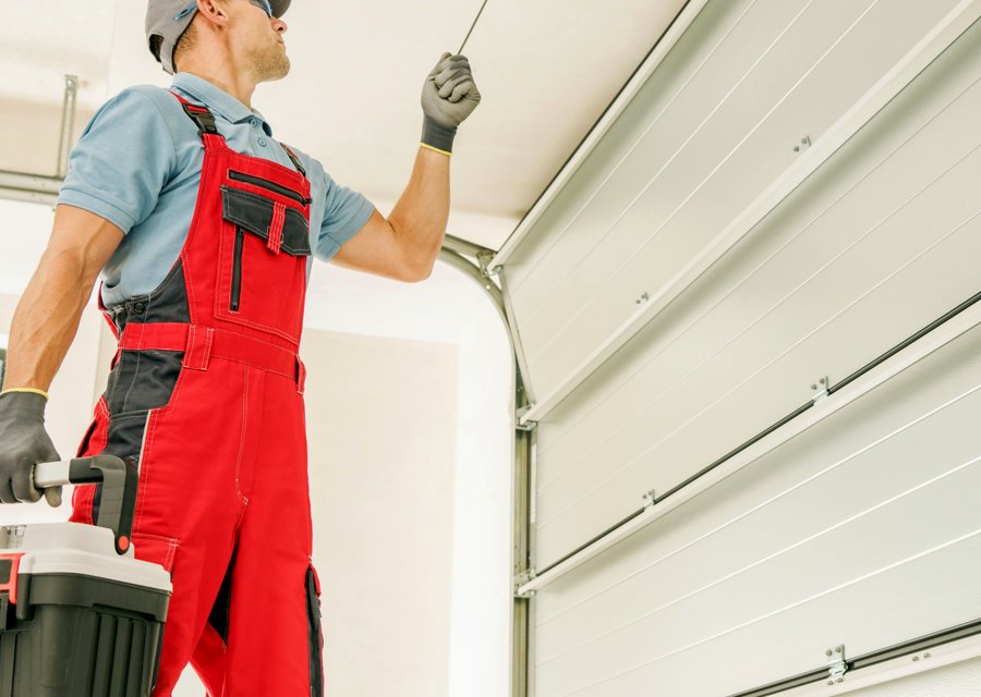 Garage-door work by Centinela Garage Doors in Dubuque, IA