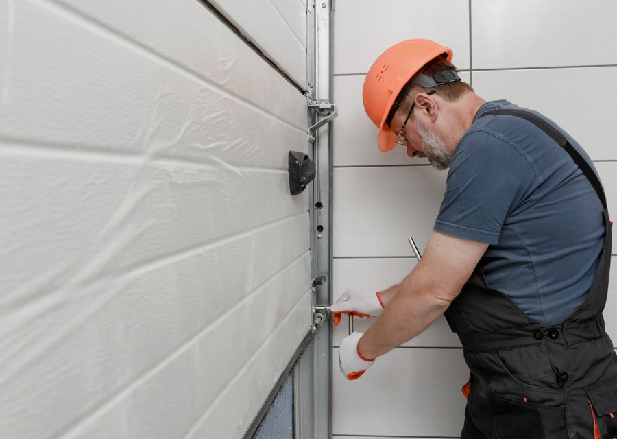 Garage-door work by Valley Garage Door Service in Los Angeles, CA