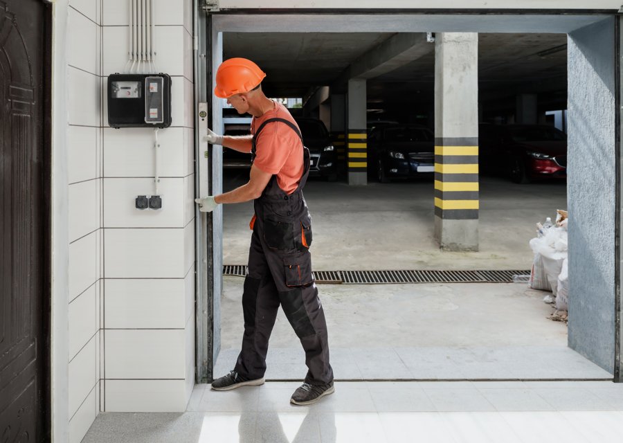 Garage-door work by Top-Notch Garage Door Services in Indianapolis, IN